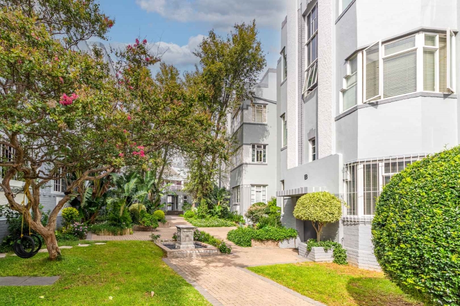 To Let 2 Bedroom Property for Rent in Gardens Western Cape